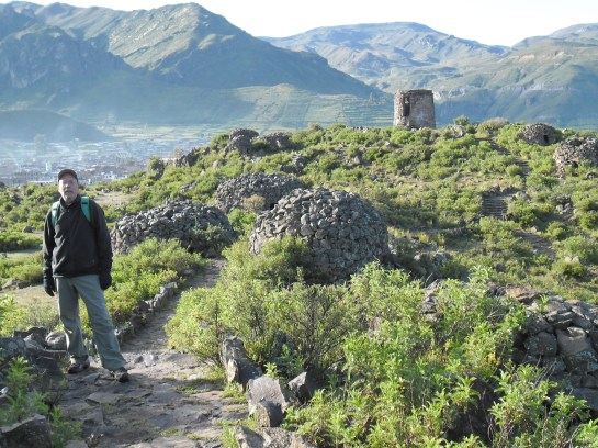 We counted more than 12 colcas on the hill. Mirador at top.